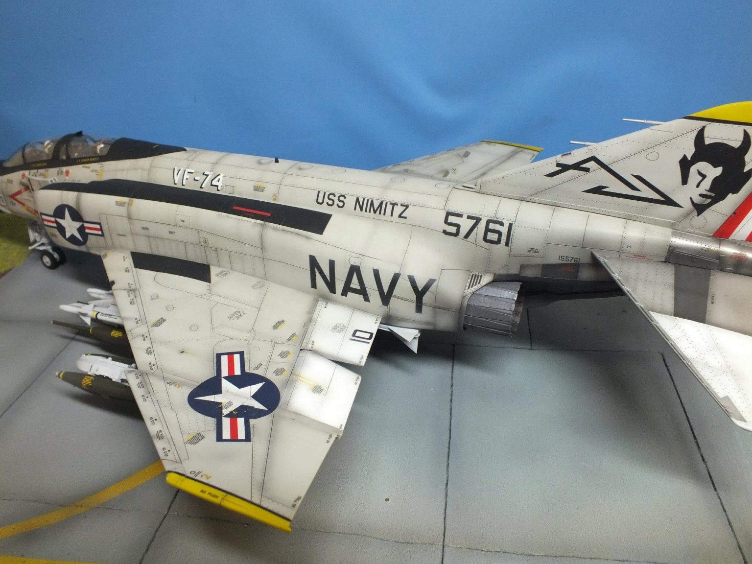 Tamiya : McDonnell Douglas F-4J Phantom II Marines : 1/32 Scale ...