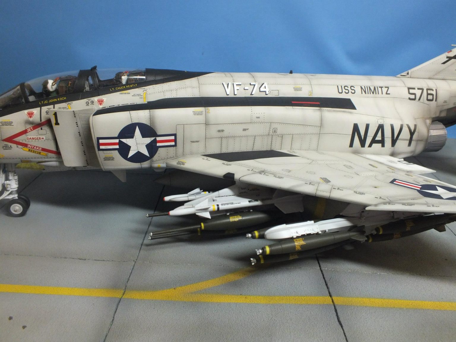 Tamiya : McDonnell Douglas F-4J Phantom II Marines : 1/32 Scale ...